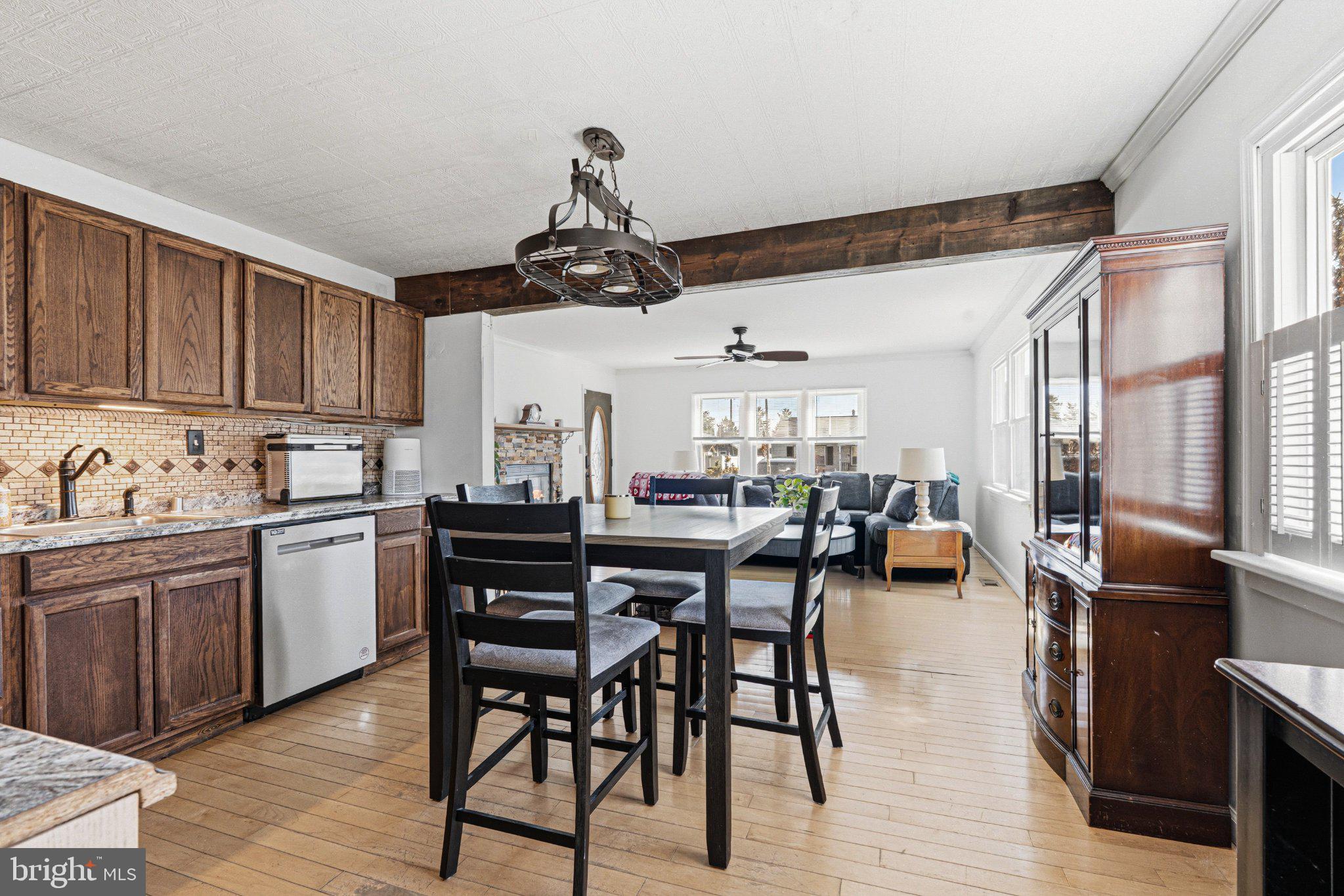 10 Cowl Court Baltimore, MD 21220 - Photo 14 of 33 Charming kitchen with rustic elegance.
