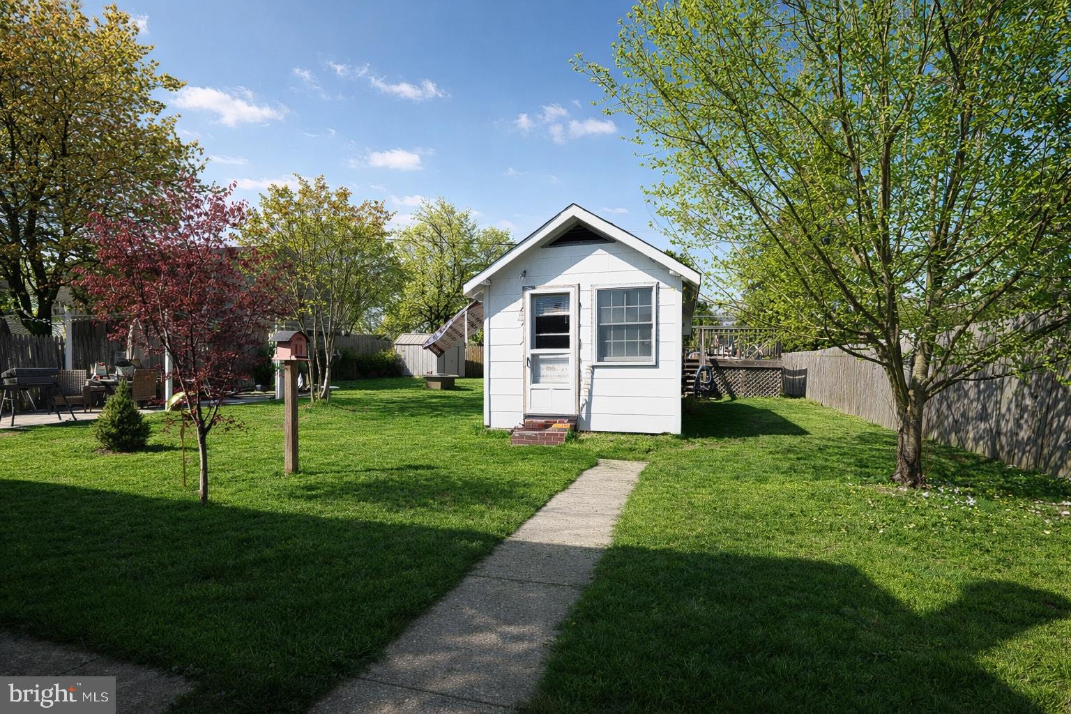 10 Cowl Court Baltimore, MD 21220 - Photo 7 of 33 Charming garden retreat awaits you!