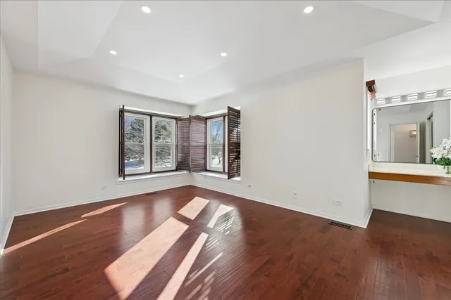 $2,295 | 1810 Fox Run Drive, Unit C, Elk Grove Village, IL 60007