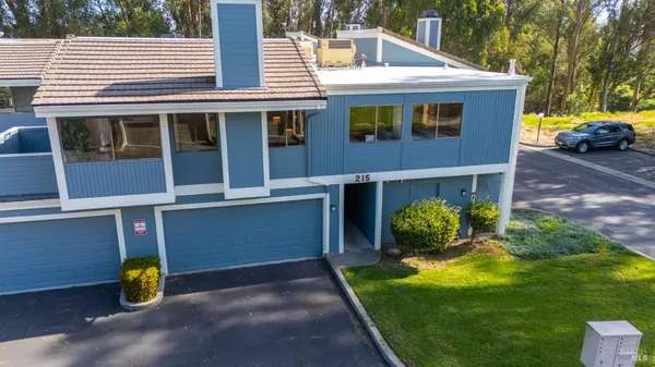 $459,000 | 215 Apollo, Unit 1, Hercules, CA 94547