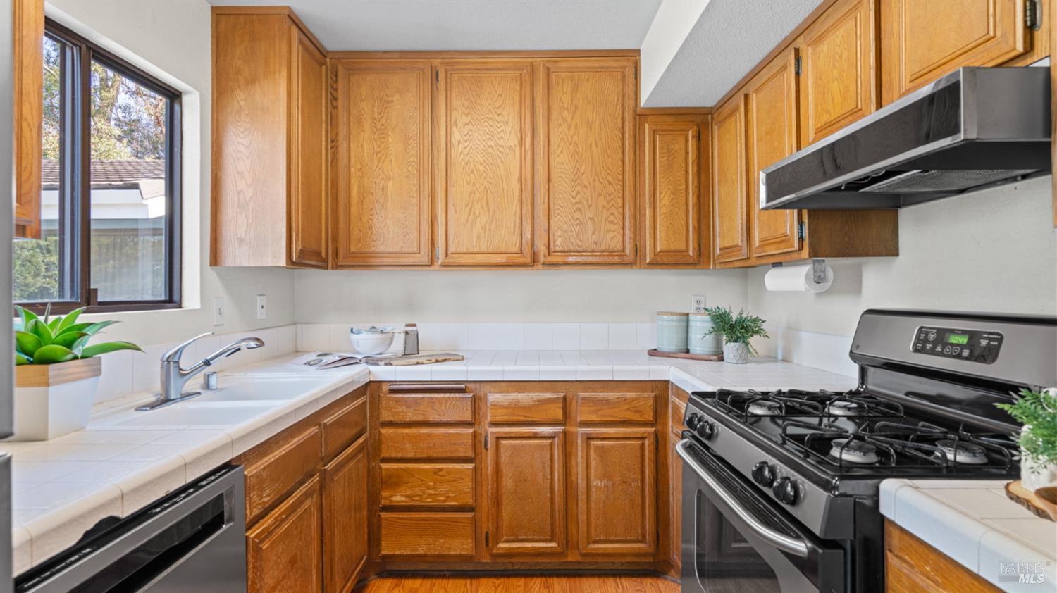 215 Apollo, Unit 1 Hercules, CA 94547 - Photo 21 of 60