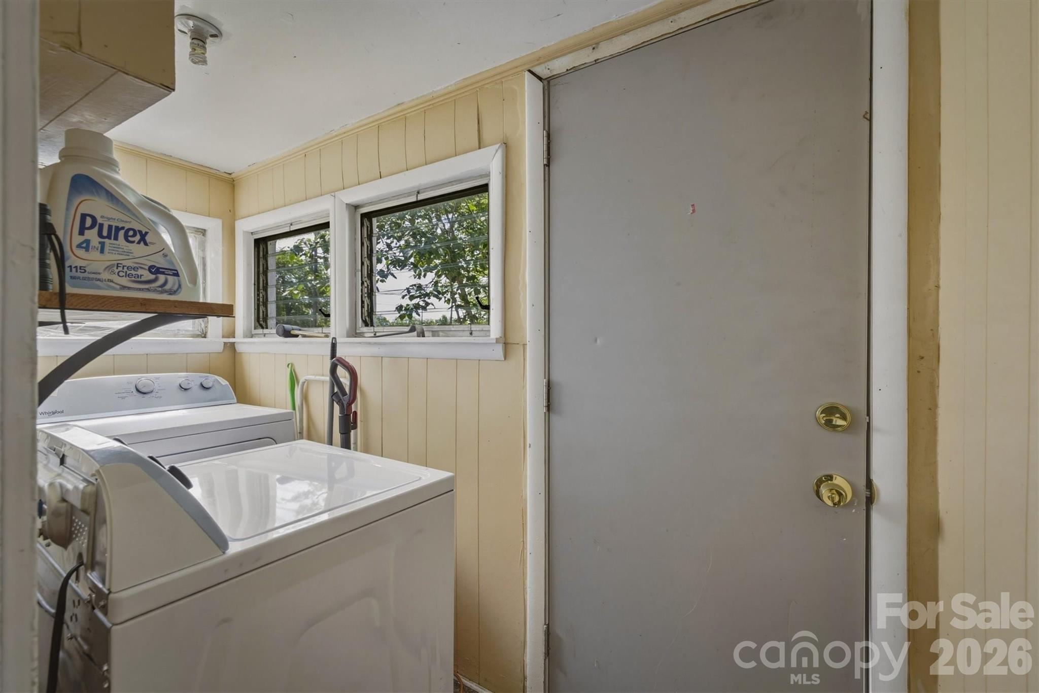 117 3rd Avenue Southwest Hickory, NC 28602 - Photo 20 of 21 a view of utility room with washer and dryer