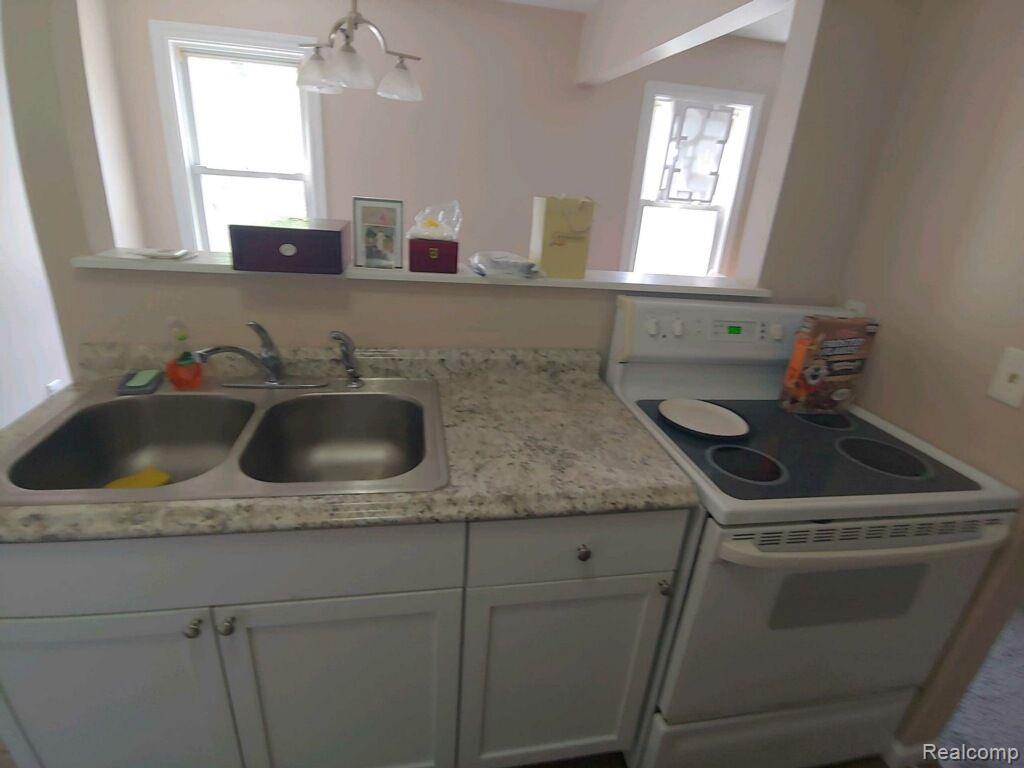 2896 James Road Auburn Hills, MI 48326 - Photo 16 of 22
