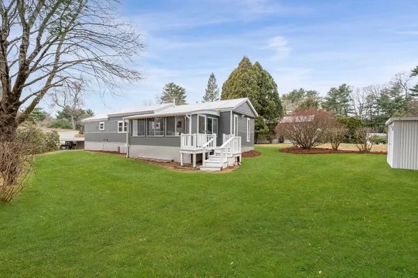 $286,250 | 3 Natureway Circle, Halifax, MA 02338