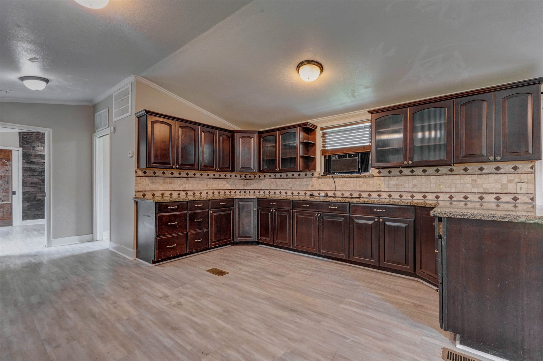 1801 Wallisville Road Liberty, TX 77575 - Photo 7 of 24