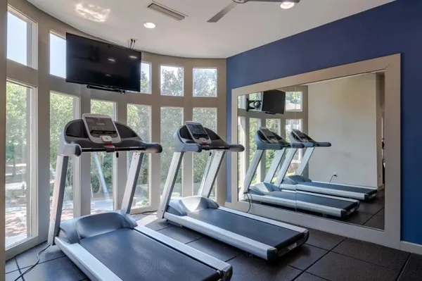 $1,395 | 4580 Barclay Drive, Unit 211C, Dunwoody, GA 30338