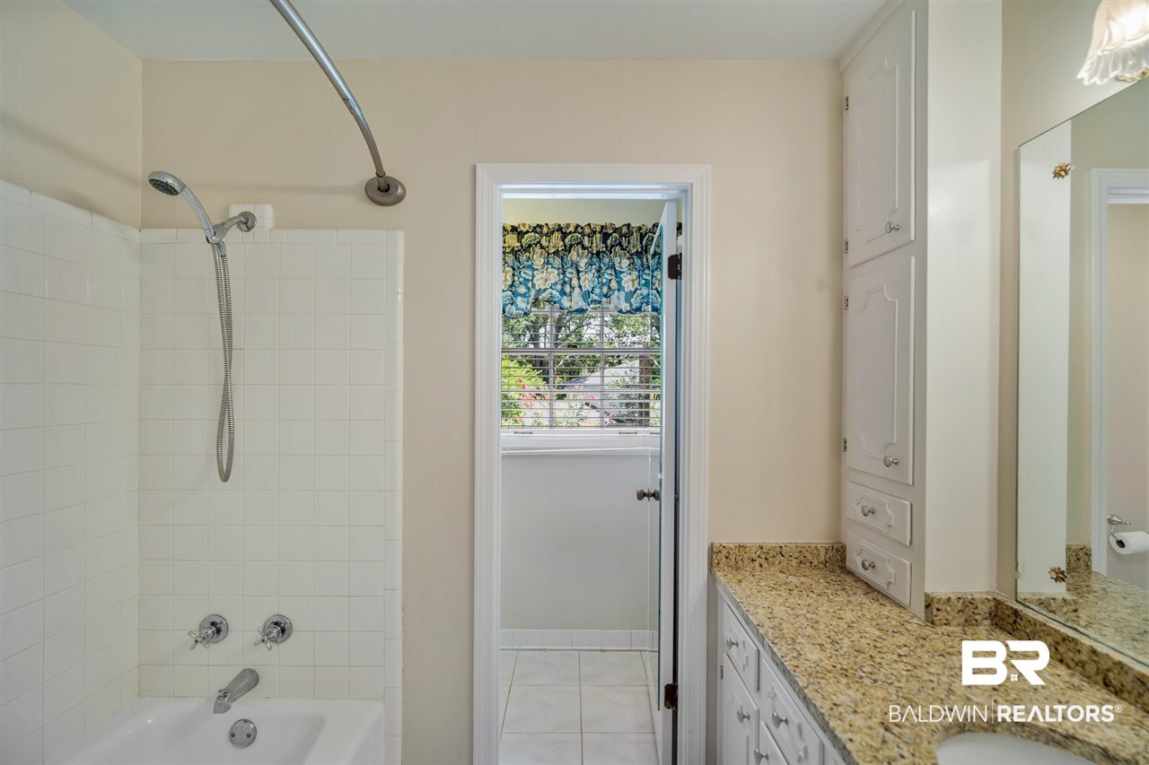 705 Spring Station Road Mobile, AL 36609 - Photo 20 of 35