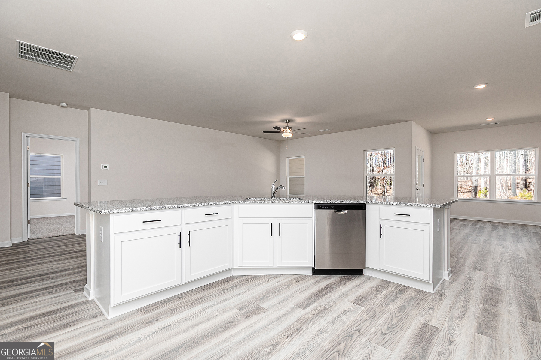 204 Katelyn Way Villa Rica, GA 30180 - Photo 8 of 17