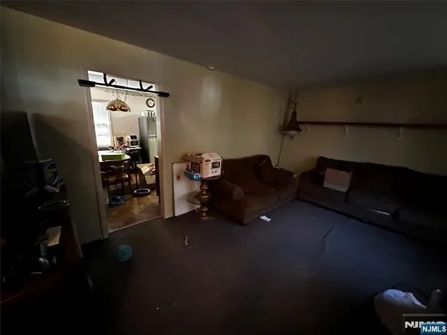 $400,000 | 538 Dietz Street, Roselle, NJ 07203