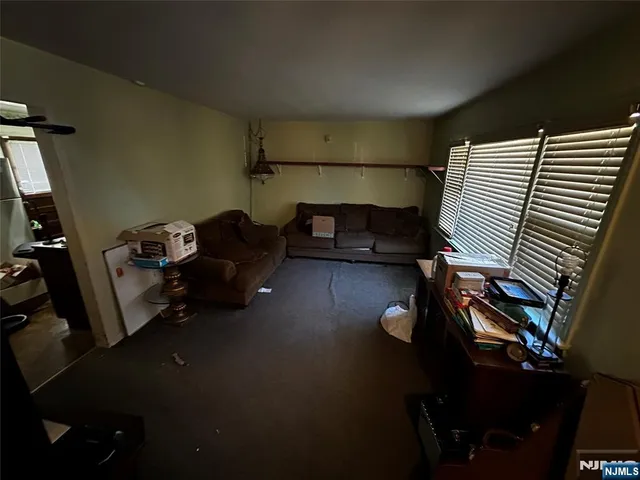 $400,000 | 538 Dietz Street, Roselle, NJ 07203