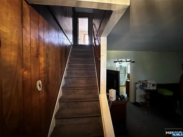 $400,000 | 538 Dietz Street, Roselle, NJ 07203