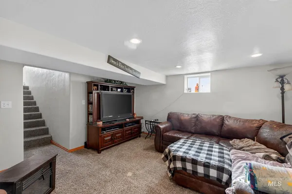 $390,000 | 49 South 4th Street West, Preston, ID 83263