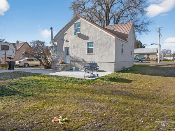 $390,000 | 49 South 4th Street West, Preston, ID 83263