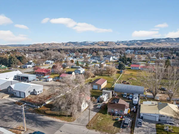$390,000 | 49 South 4th Street West, Preston, ID 83263