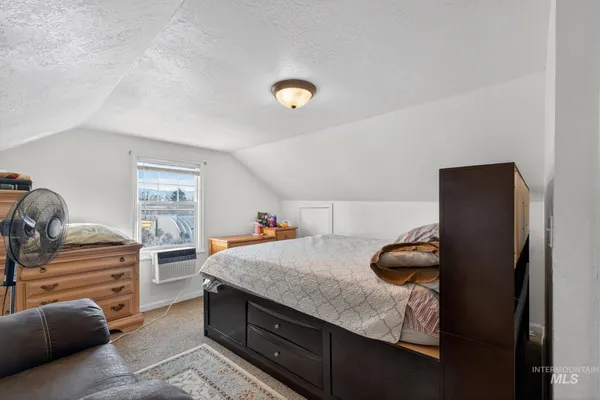 $390,000 | 49 South 4th Street West, Preston, ID 83263