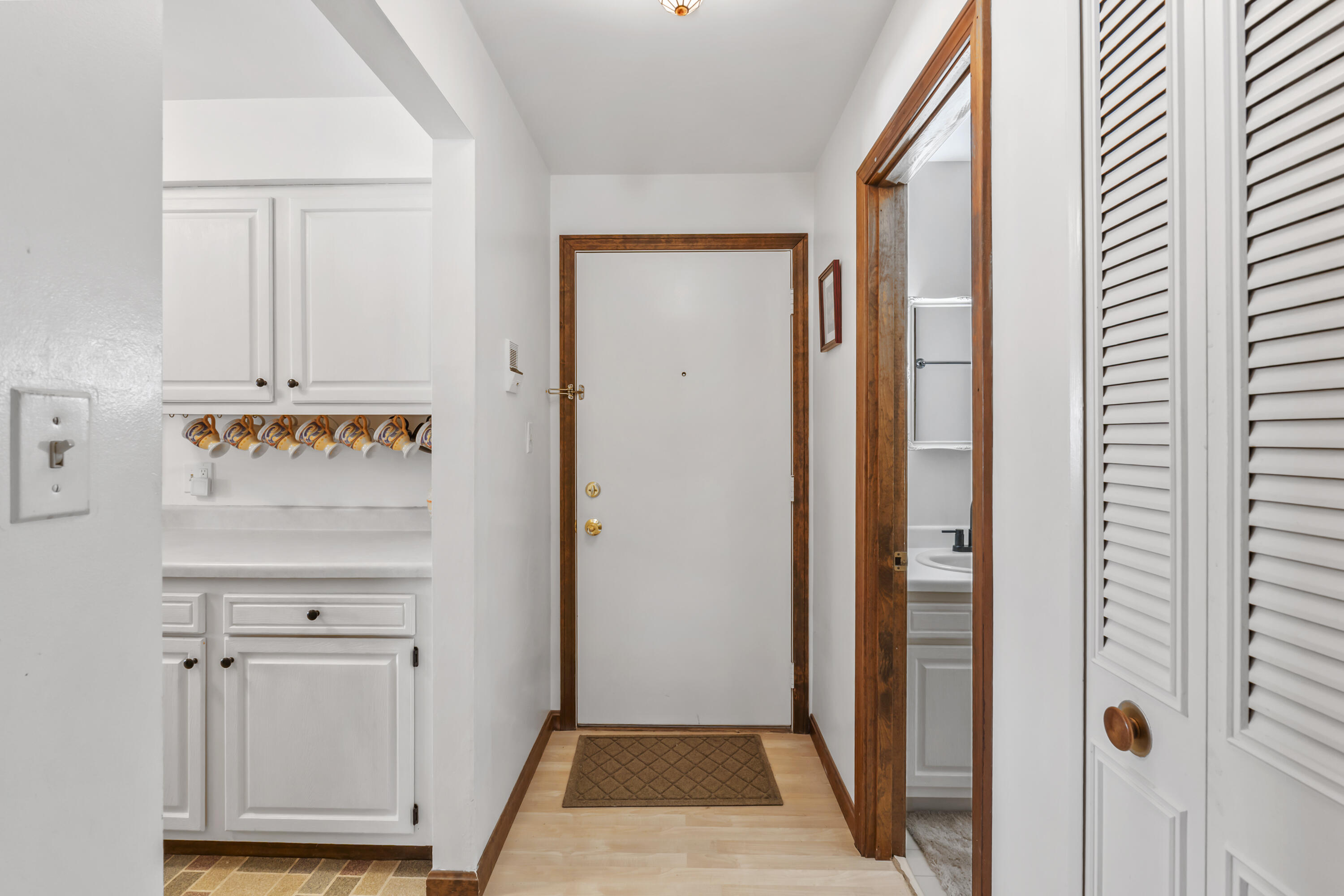 600 Riverside Drive, Unit 18 Augusta, ME 04330 - Photo 8 of 55 600 Riverside Dr #18_108