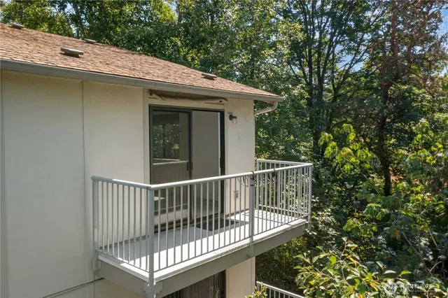 $357,450 | 13235 12th Avenue Southwest, Unit 733, Burien, WA 98146