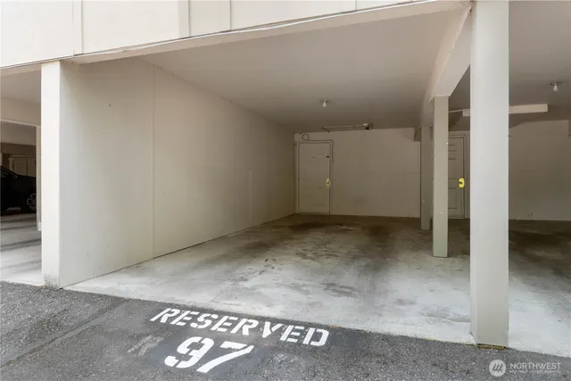 $357,450 | 13235 12th Avenue Southwest, Unit 733, Burien, WA 98146