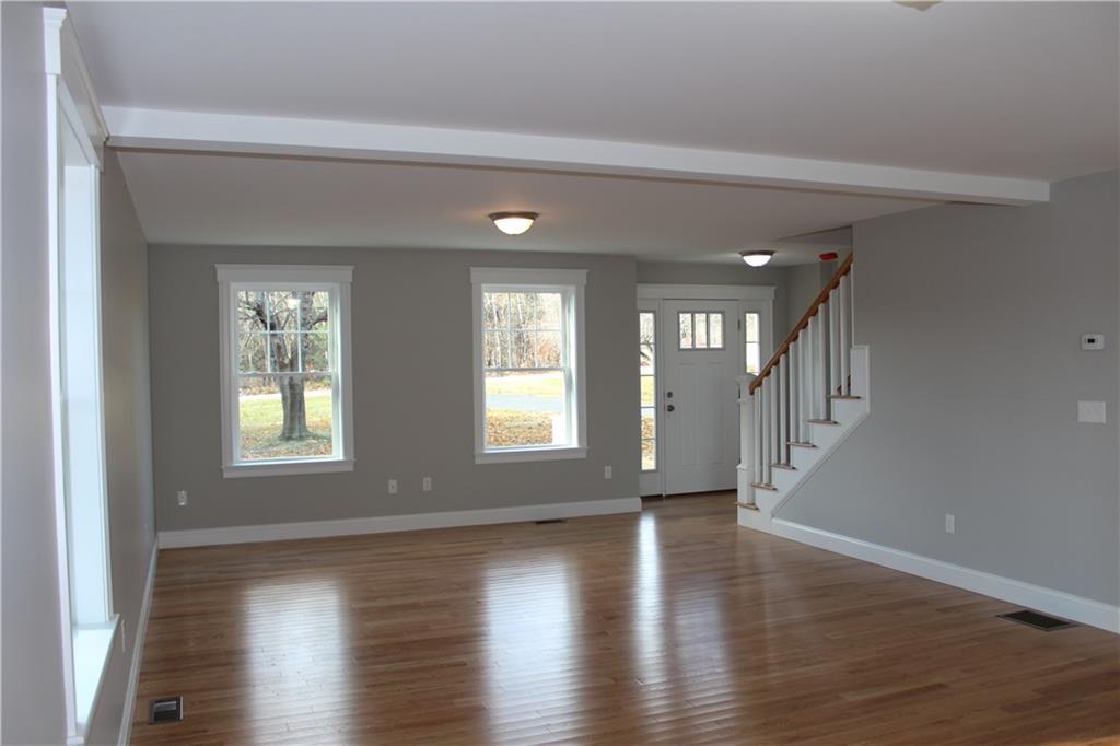 78 Ford Quint Road North Berwick, ME 03906 - Photo 16 of 32 Spacious and beautiful living area