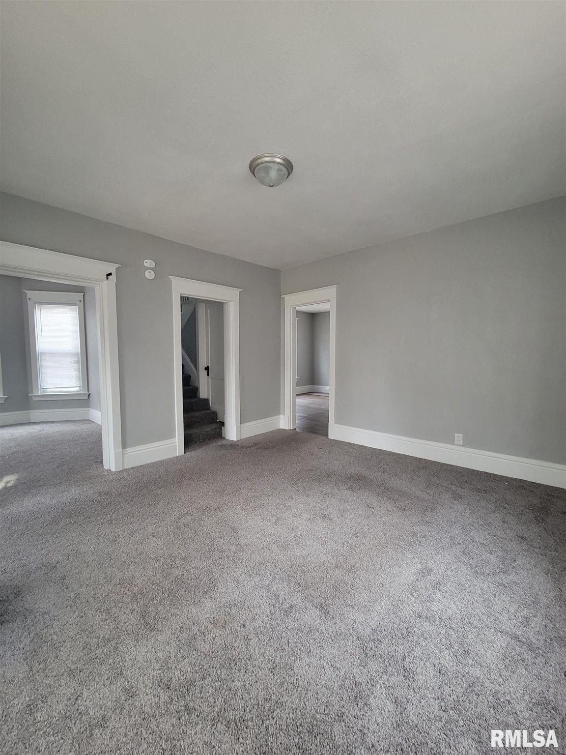 2004 15th Street Moline, IL 61265 - Photo 4 of 10 Gallery Image 4