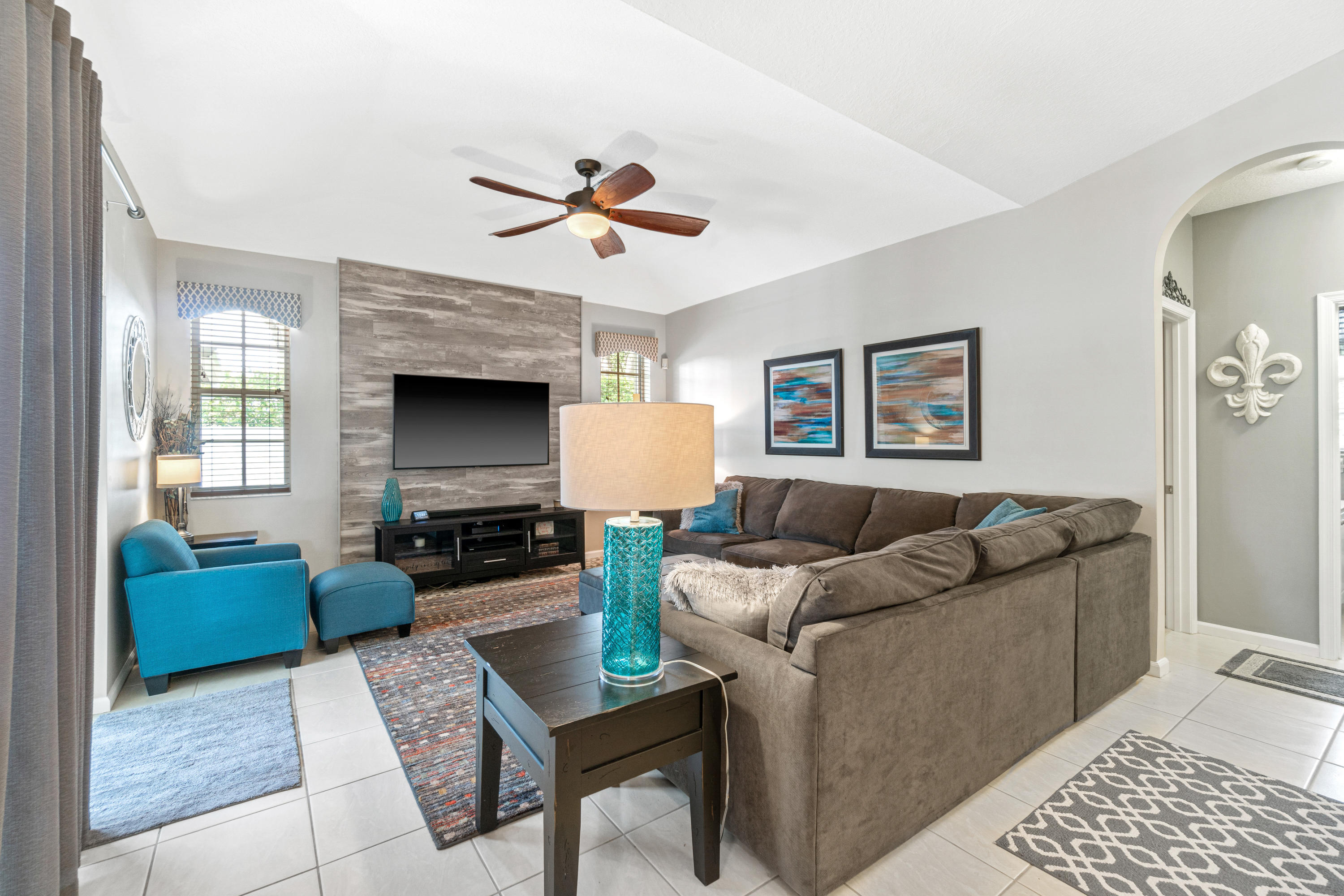 9611 Aloe Road Boynton Beach, FL 33436 - Photo 11 of 38 Family Room