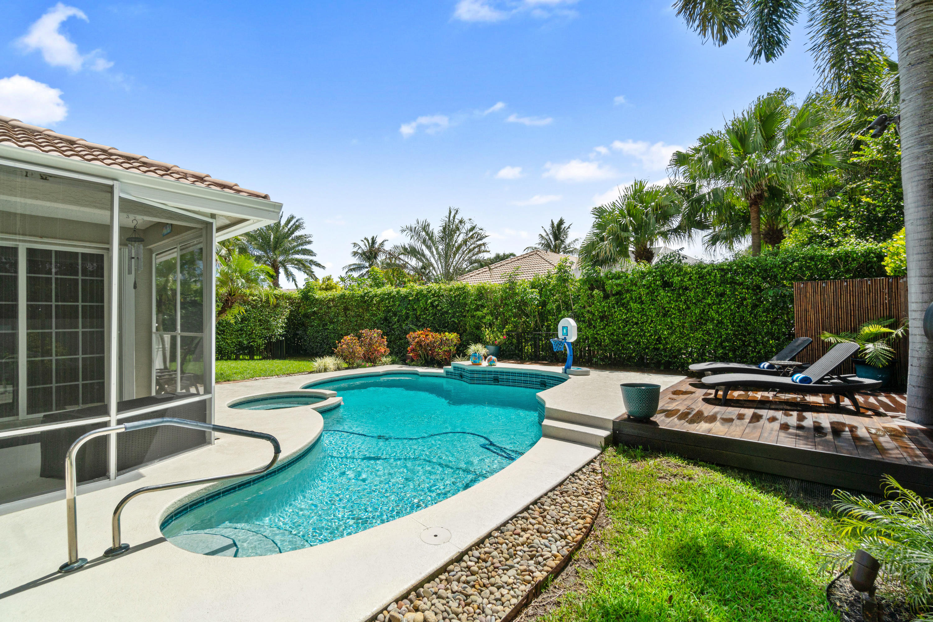 9611 Aloe Road Boynton Beach, FL 33436 - Photo 24 of 38 Pool area