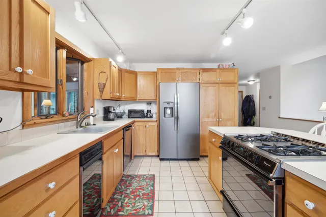 $599,900 | 263 Old Post Road, Newbury, NH 03255