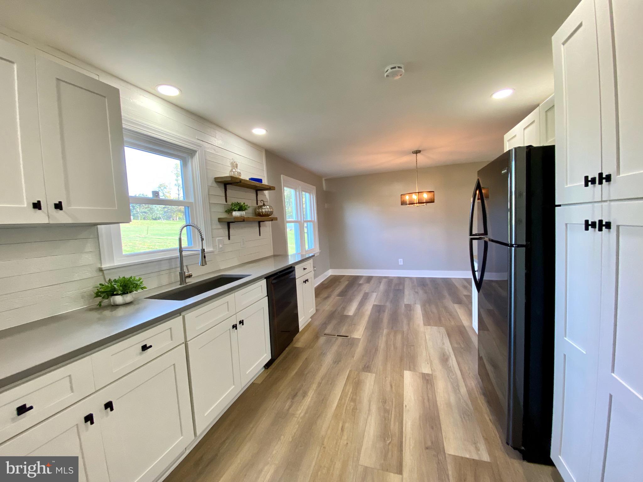 4475 East Prospect Road York, PA 17406 - Photo 12 of 29 Kitchen