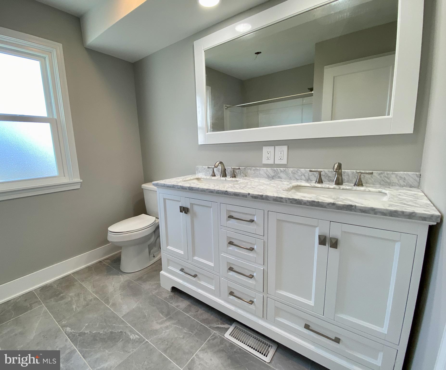4475 East Prospect Road York, PA 17406 - Photo 16 of 29 Dbl bowl vanity with Marble top and brushed nickel