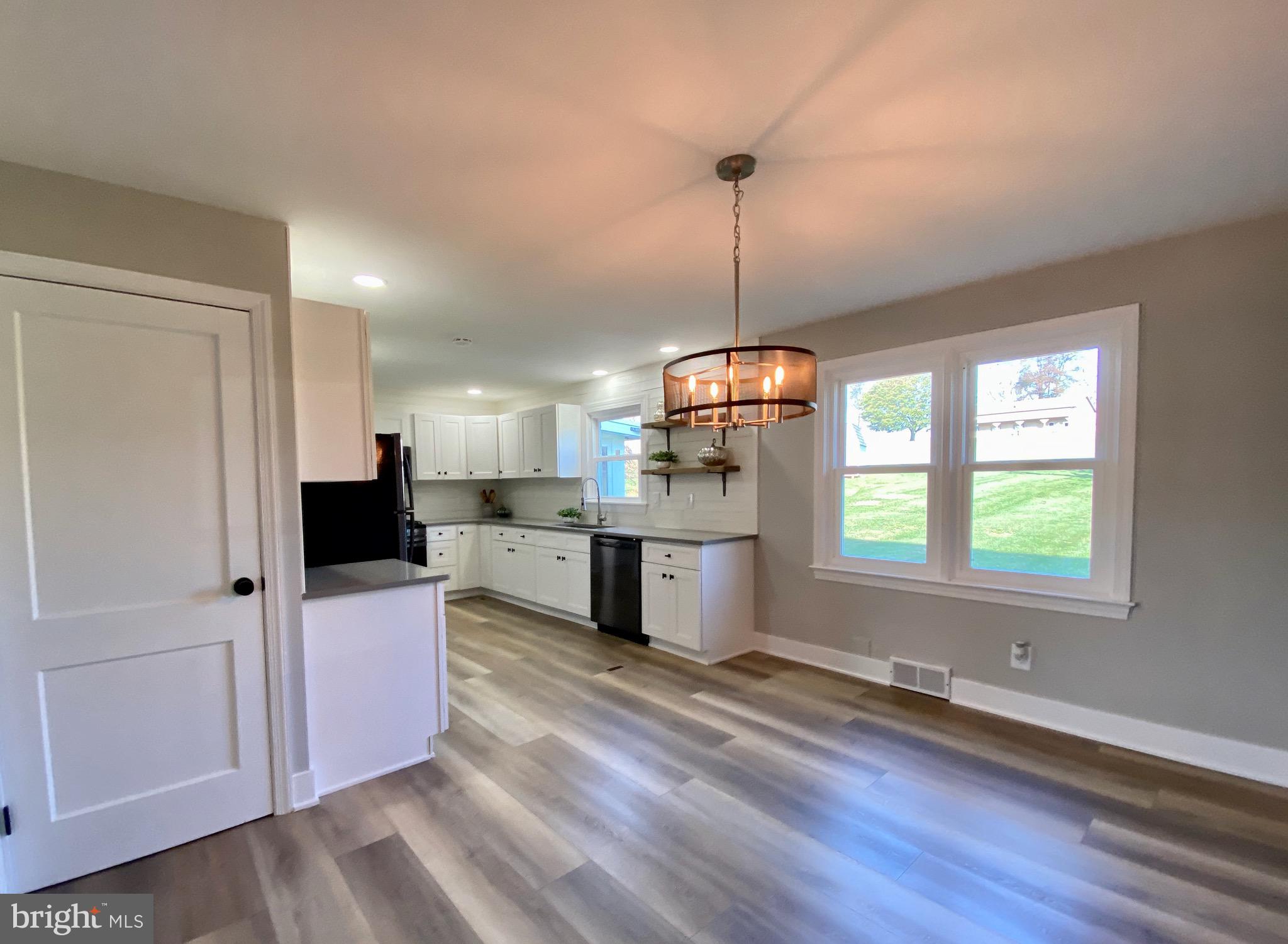 4475 East Prospect Road York, PA 17406 - Photo 8 of 29 Kitchen and Dining area