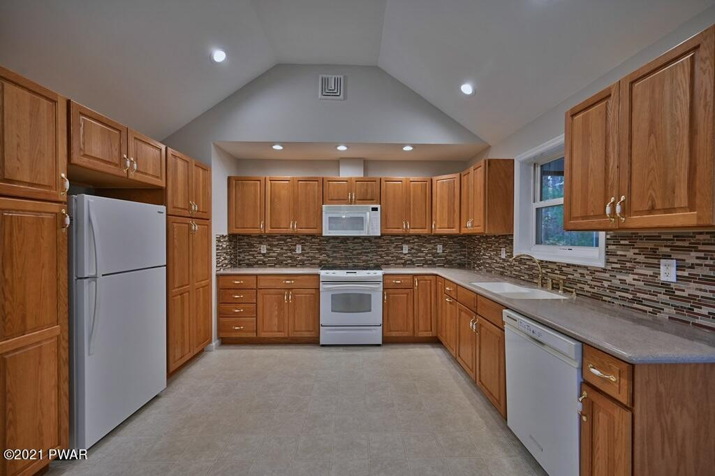 188 Greeley Lake Road Greeley, PA 18425 - Photo 18 of 78 Photo 18
