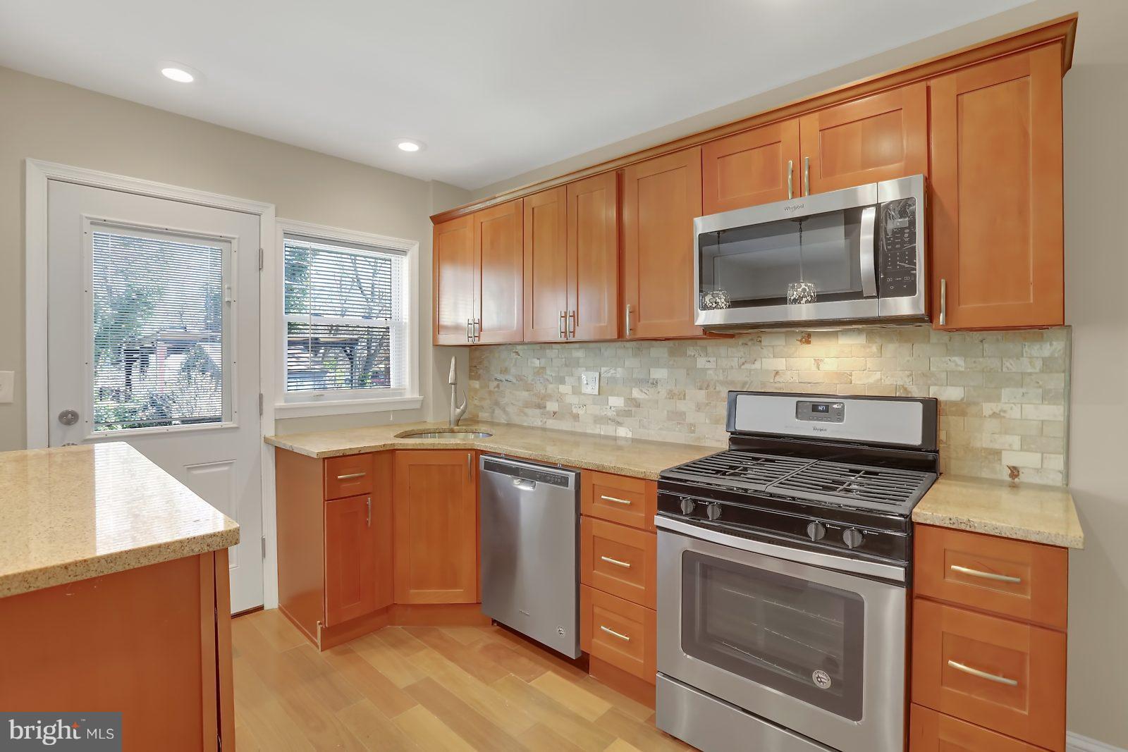 850 Benninghaus Road Baltimore, MD 21212 - Photo 2 of 23 Kitchen