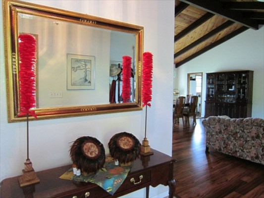 18-3976 Canney Road Mountain View, HI 96771 - Photo 3 of 25 a living room with furniture and a wooden floor