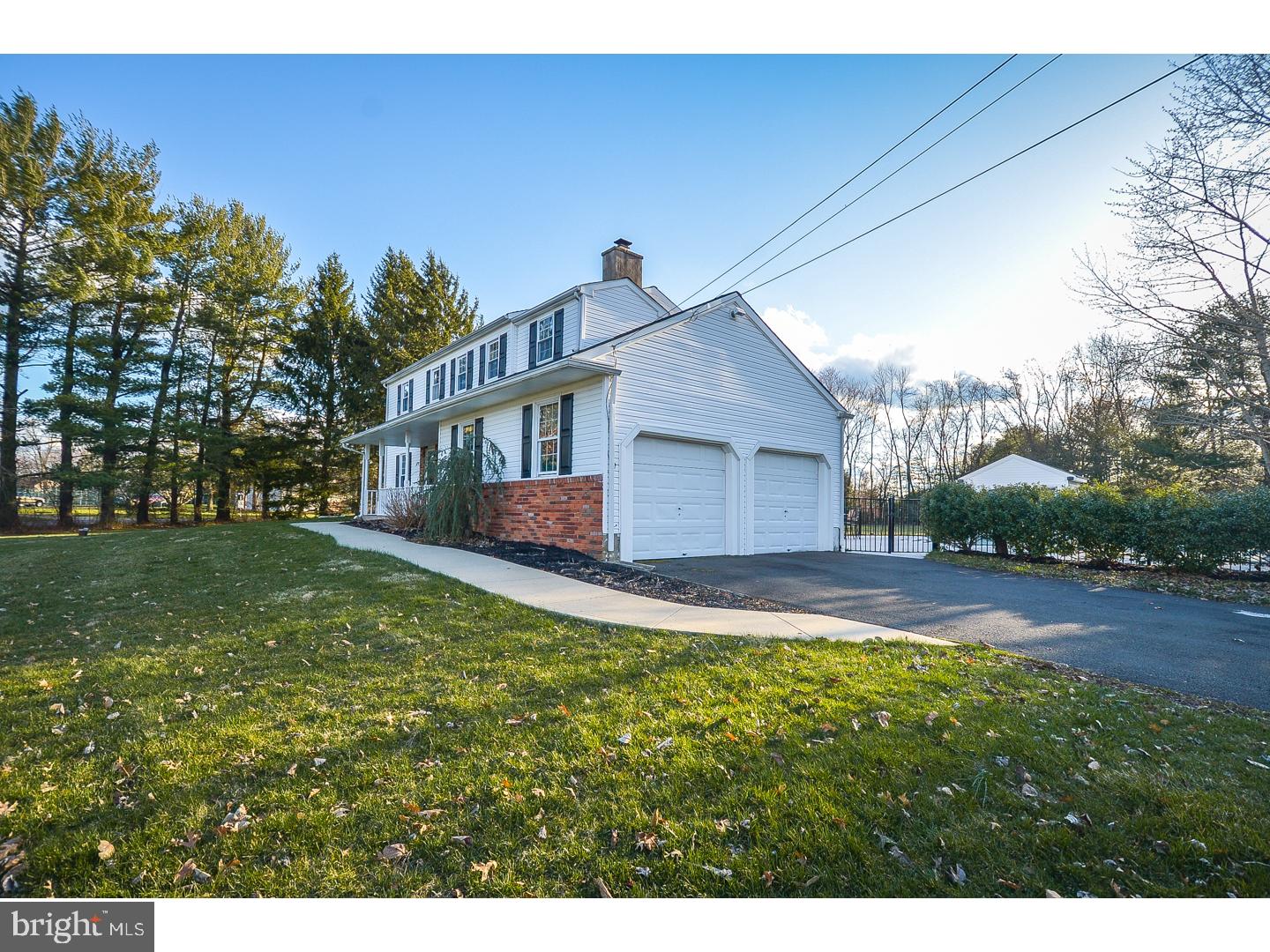 1588 Turk Road Warrington, PA 18976 - Photo 2 of 25 Garage