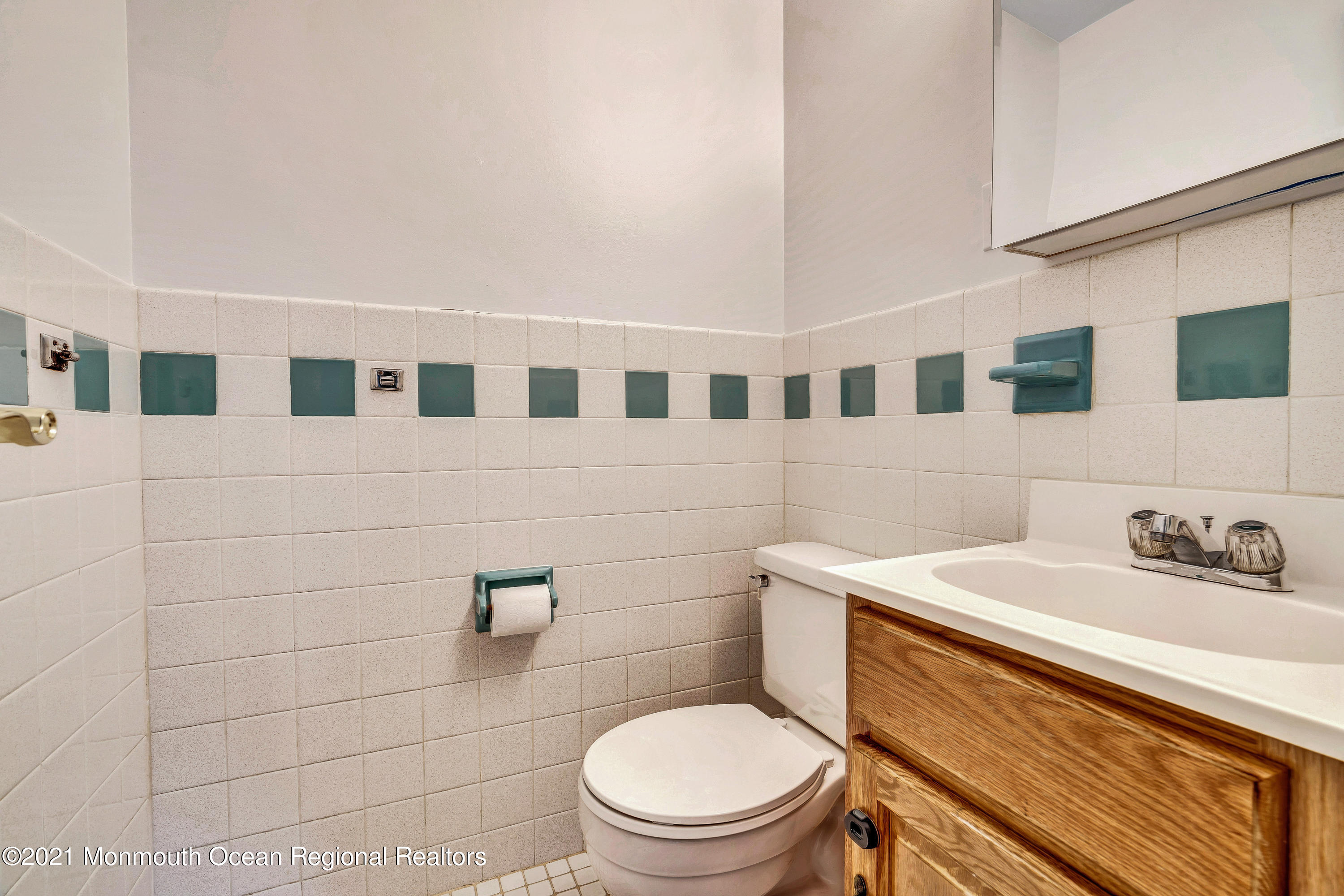 331 Sudbury Road Point Pleasant, NJ 08742 - Photo 29 of 41 037_dsc06897