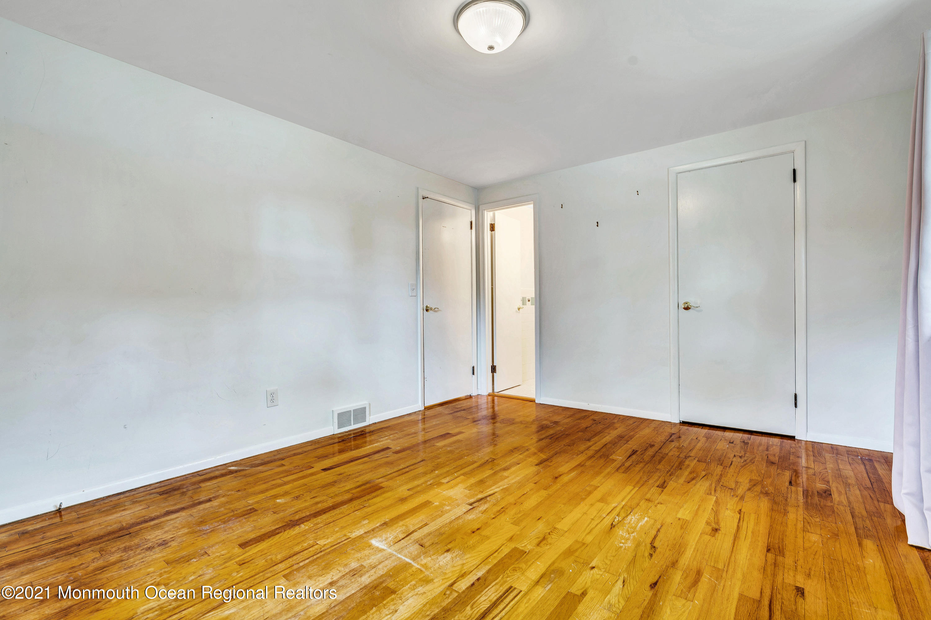 331 Sudbury Road Point Pleasant, NJ 08742 - Photo 30 of 41 035_dsc06887