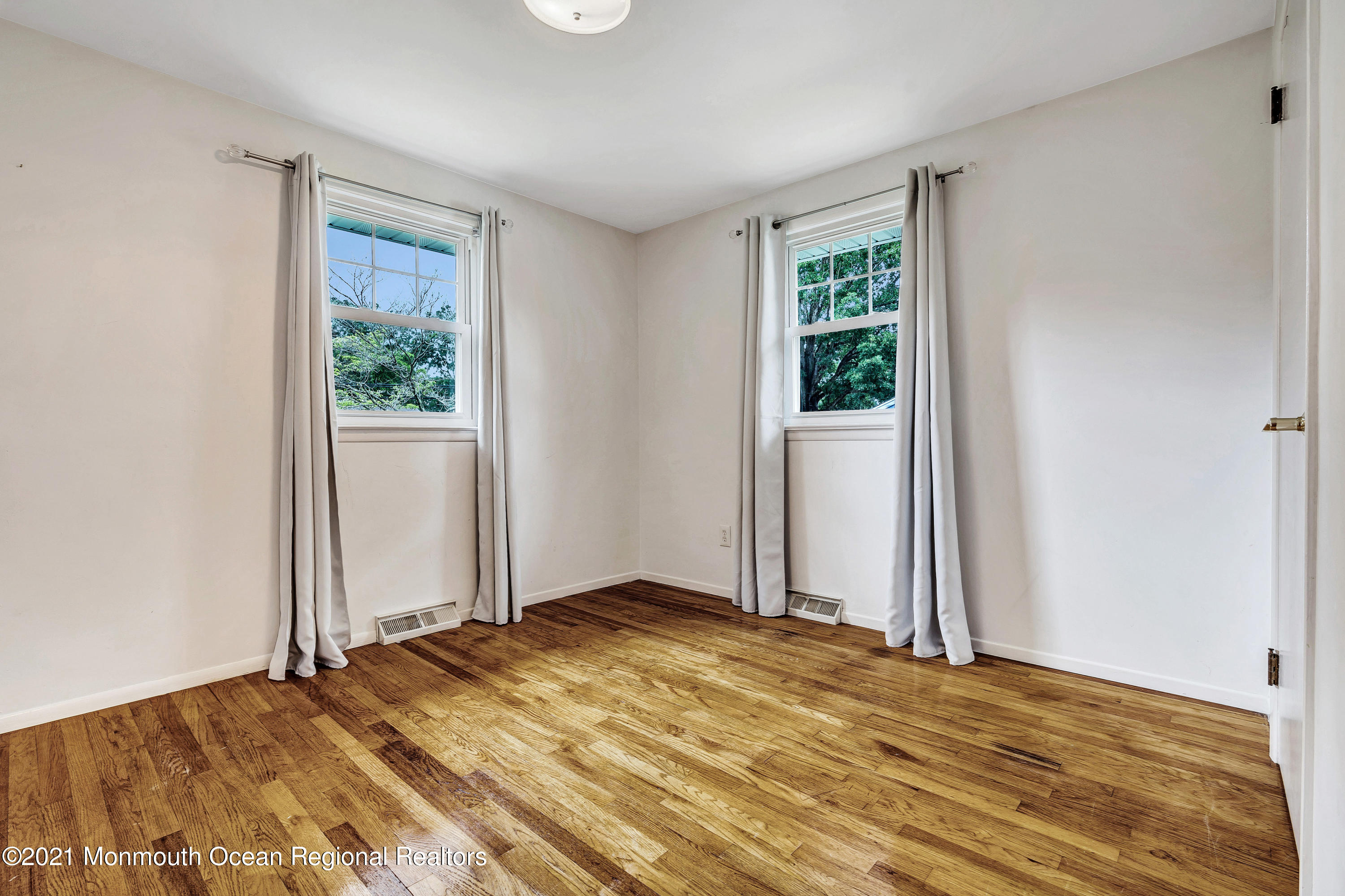 331 Sudbury Road Point Pleasant, NJ 08742 - Photo 32 of 41 034_dsc06872