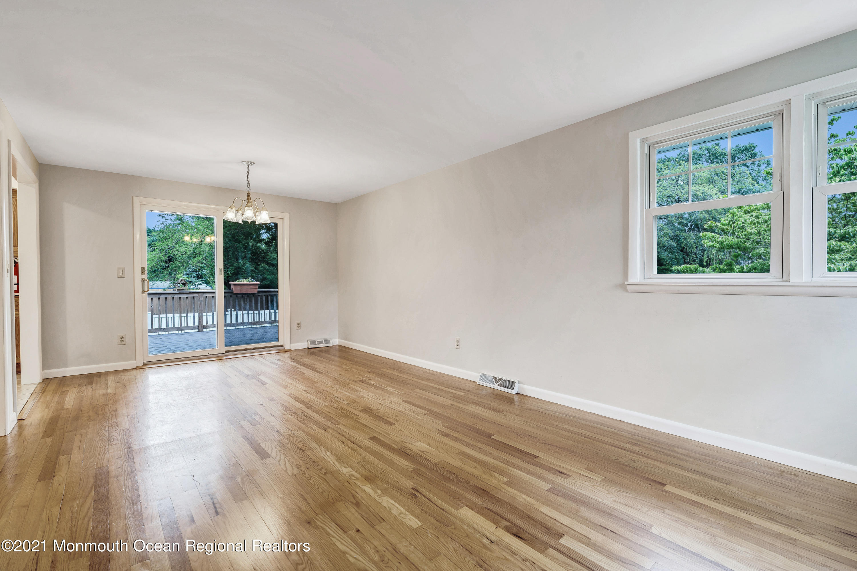 331 Sudbury Road Point Pleasant, NJ 08742 - Photo 37 of 41 024_dsc06817