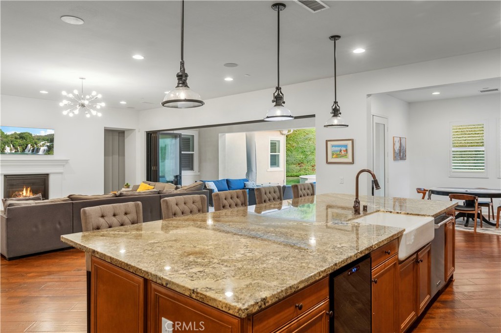 24949 Old Stone Way Stevenson Ranch, CA 91381 - Photo 31 of 111