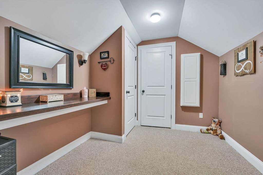 172 High Hill Road Swansea, MA 02777 - Photo 26 of 34 Gallery Image 26
