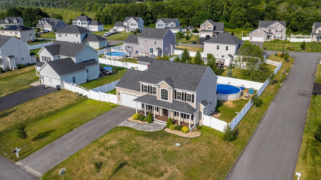 172 High Hill Road Swansea, MA 02777 - Photo 7 of 34 Gallery Image 7