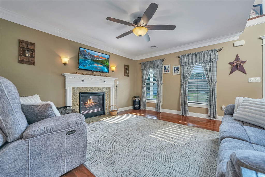 172 High Hill Road Swansea, MA 02777 - Photo 10 of 34 Gallery Image 10