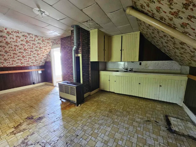 $119,900 | 104 Highway 5A, Burke, VT 05871