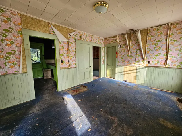 $119,900 | 104 Highway 5A, Burke, VT 05871