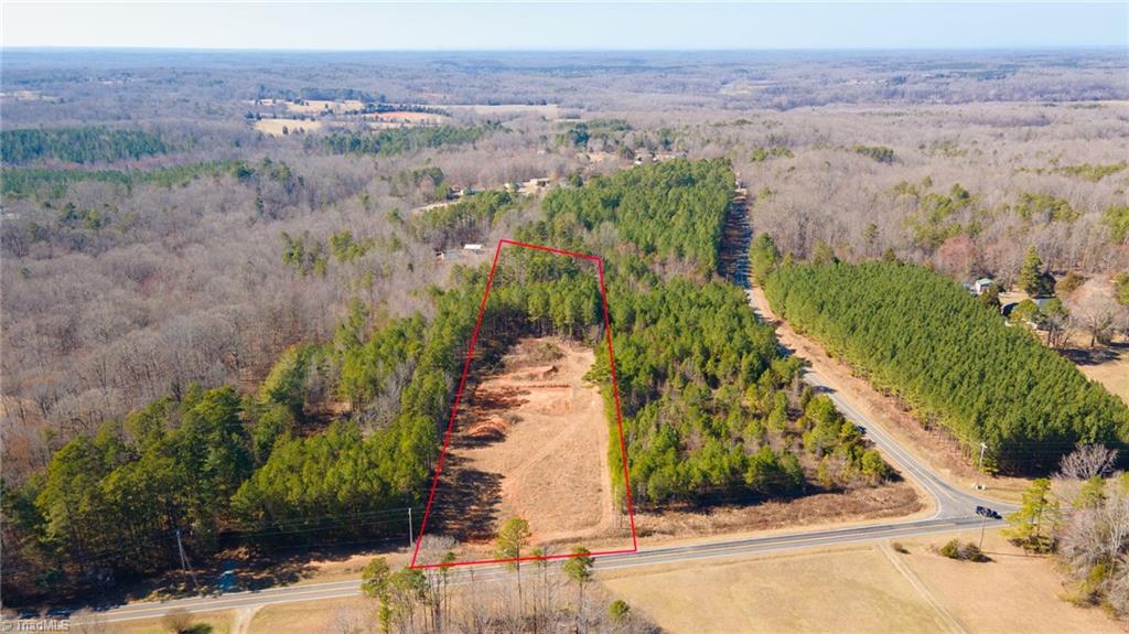 4224 Giles Road Lexington, NC 27295 - Photo 2 of 26 Lot overlays are approximate.