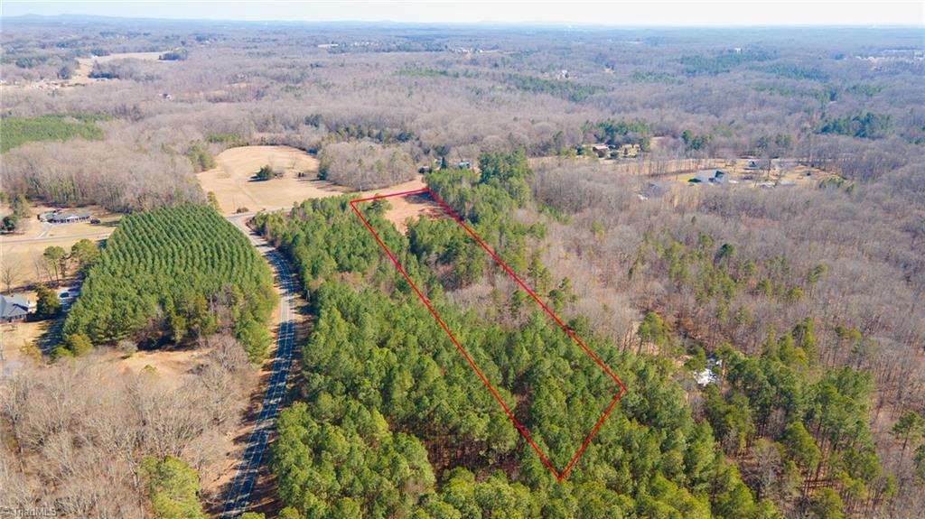 4224 Giles Road Lexington, NC 27295 - Photo 5 of 26 Lot overlays are approximate.