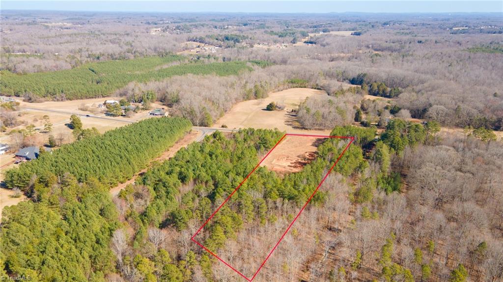 4224 Giles Road Lexington, NC 27295 - Photo 7 of 26 Lot overlays are approximate.