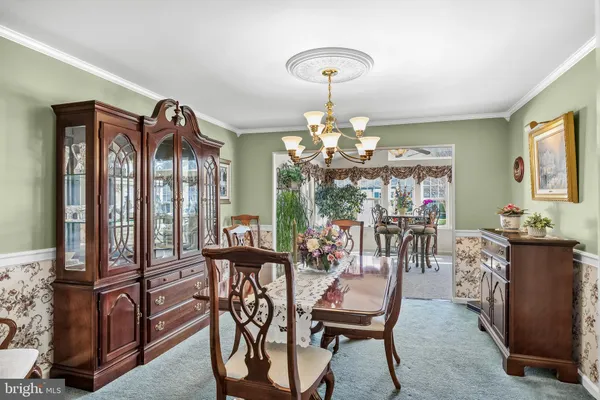 $575,000 | 102 Red Stone Ridge, Delran, NJ 08075