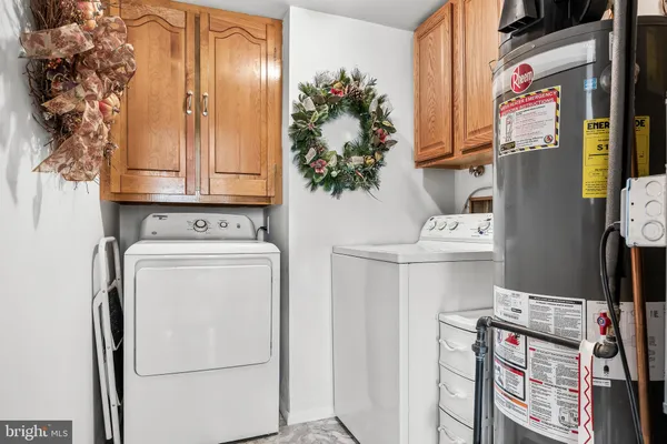 $575,000 | 102 Red Stone Ridge, Delran, NJ 08075