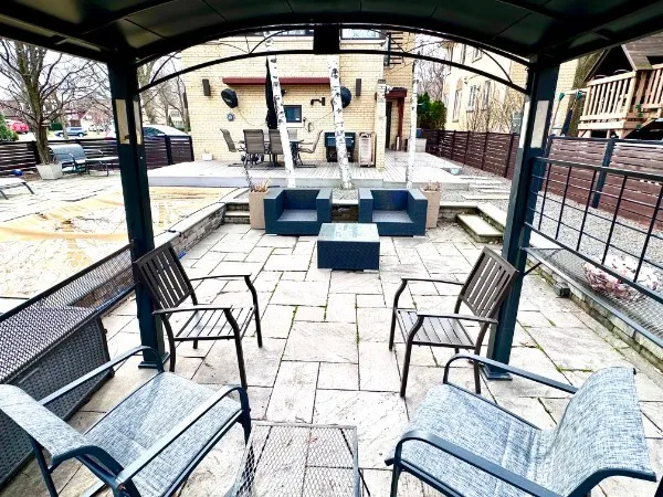 $899,900 | 478 Kent Road, Riverside, IL 60546